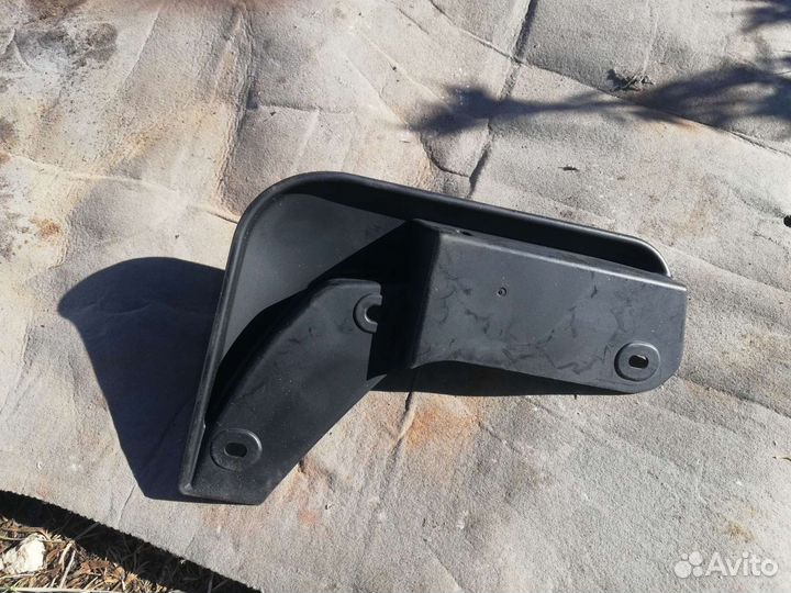 Щиток крыла Лада Веста