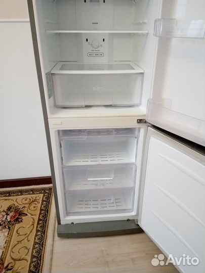 Холодильник б\у LG