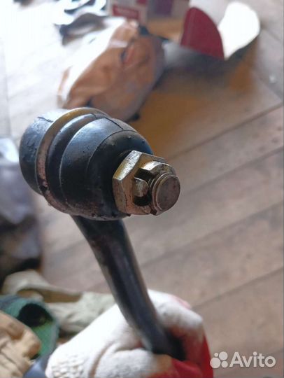 Тяга рулевой трапеции нива