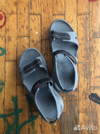 Сандалии crocs
