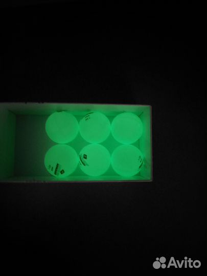 Теннисные мячи светящиеся