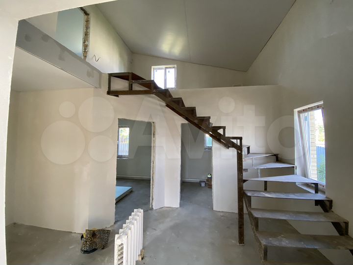 Коттедж 150 м² на участке 2,5 сот.