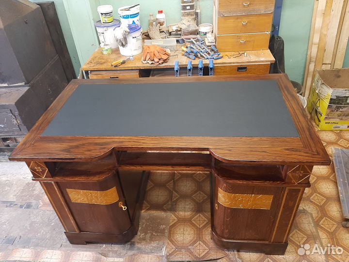 Реставратор мебели