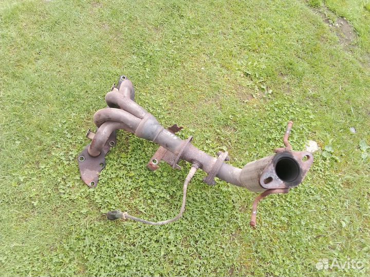 Выпускной коллектор Ford Mondeo 3 2.0 бензин