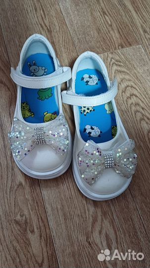 Детские туфли