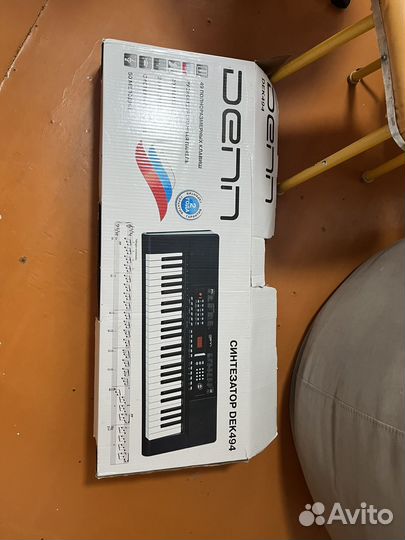 Синтезатор denn dek 494