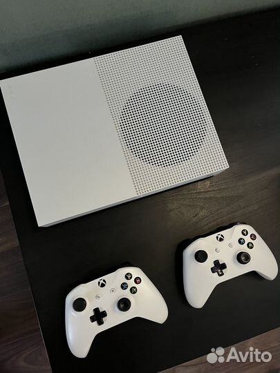 Игровая приставка xbox one s 512gb