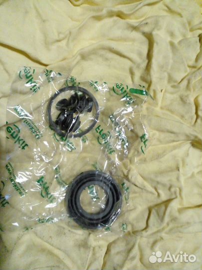 Ремкомплект заднего тормозного суппорта nissan