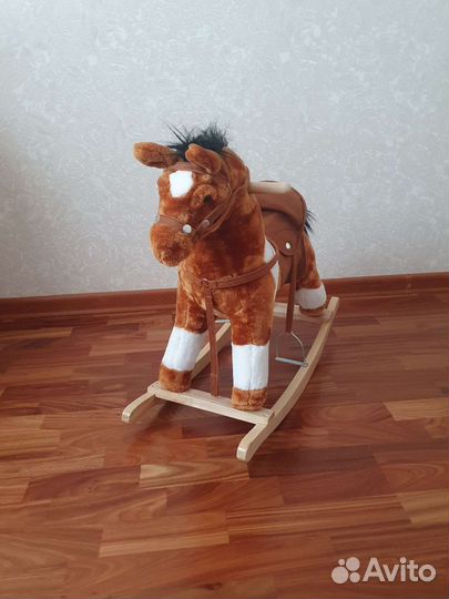 Детская качалка лошадь