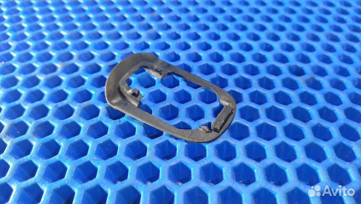 Прокладка ручки двери VAG 7L0837211A