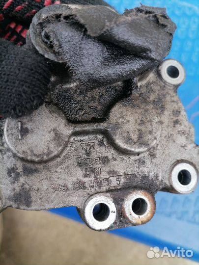 Насос масляный Porsche Cayenne,2005,m48