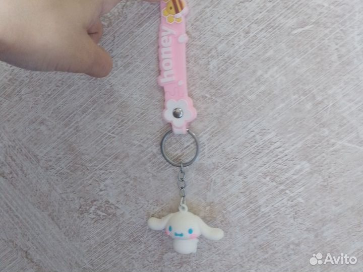 Брелок новый совершенно целый