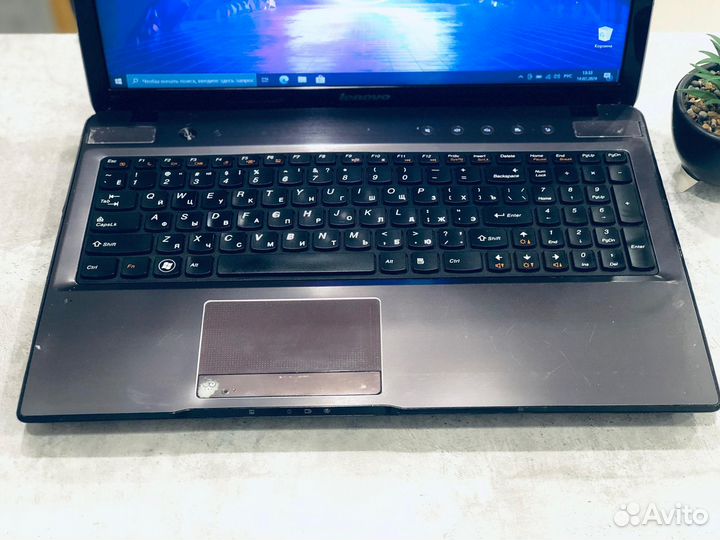 Бюджетный ноутбук Lenovo с SSD для офиса