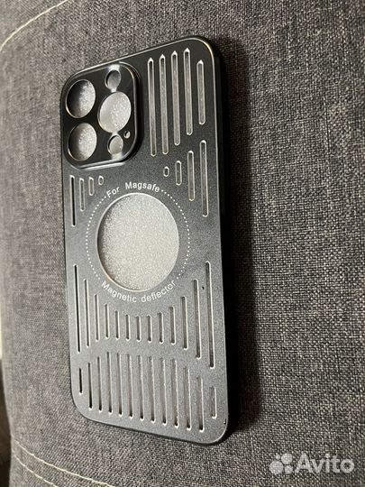 Алюминиевый чехол для iPhone 13 pro