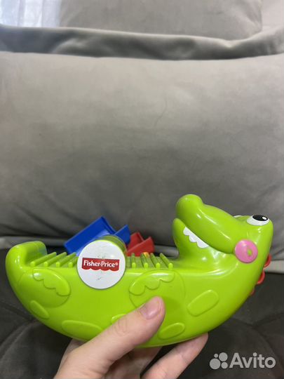 Пирамидка крокодил Fisher price