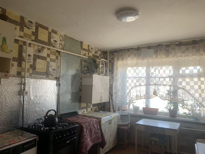 Комната 9 м² в 5-к., 2/5 эт.