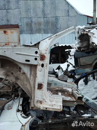 Стойка кузова передняя левая Duster