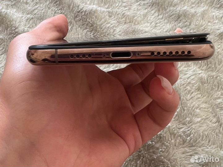 Телефон iPhone xs max