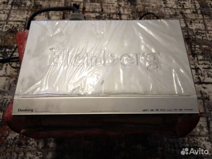 DVD плеер Elenberg
