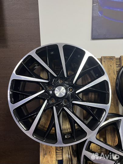 Khomen Wheels 7,5x18/5x114,3 ET48 D67,1 KHW1804