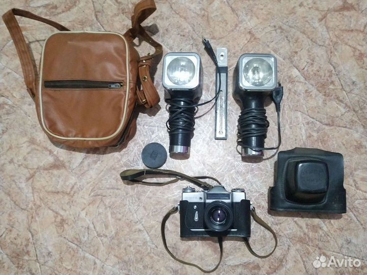 Фотоаппарат Зенит - Е с вспышкой