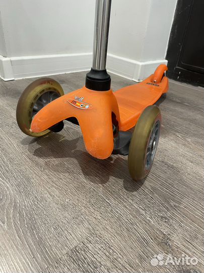 Детский самокат Mini Micro трехколесный