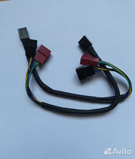 Разветвитель на два вентилятора 4pin-4pin