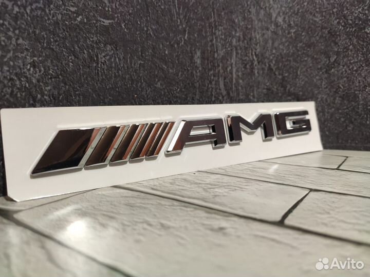 Шильдик AMG на багажник Mercedes хром