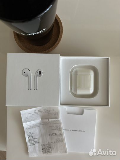 AirPods (2nd generation)