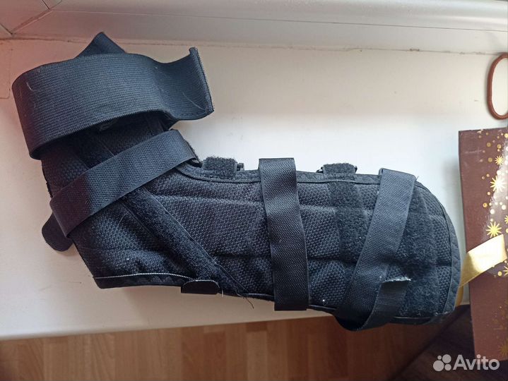 Бандаж голеностопный