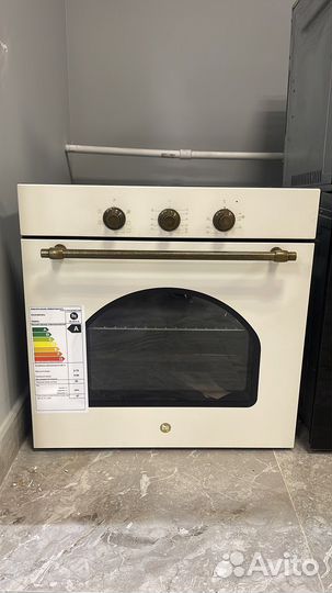 Электрический духовой шкаф с конвекцией новый