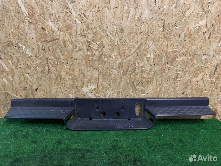 Dodge RAM 2019- накладка заднего бампера