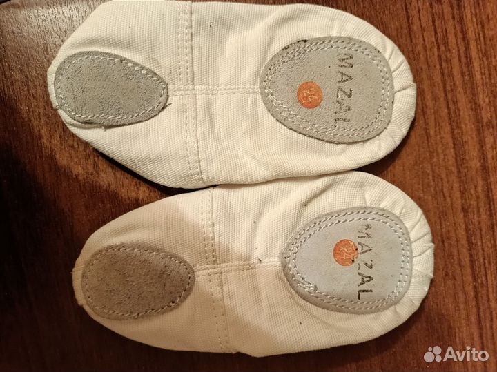Чешки и балетки