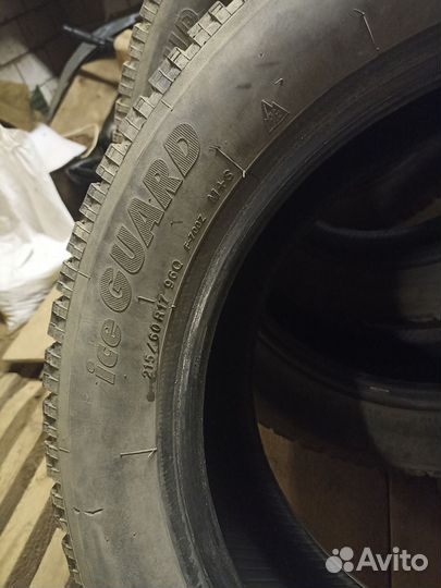 Yokohama F700Z 215/60 R17 96M