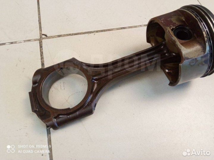 Поршень Mercedes E W210