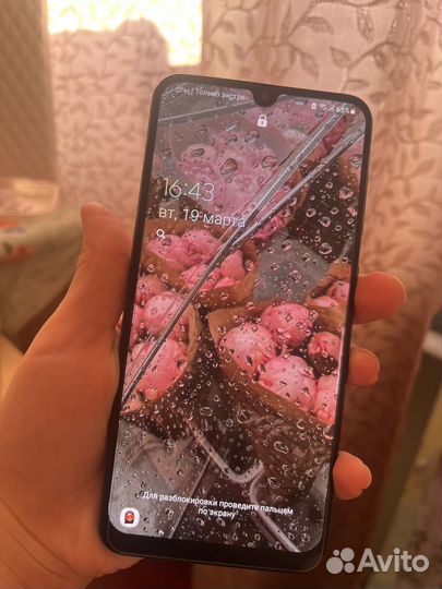 Samsung Galaxy A50, 4/64 ГБ