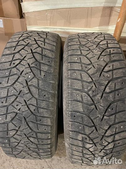 Bridgestone Blizzak Spike-02 205/55 R16