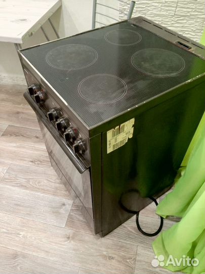 Электро плита с духовкой Siemens