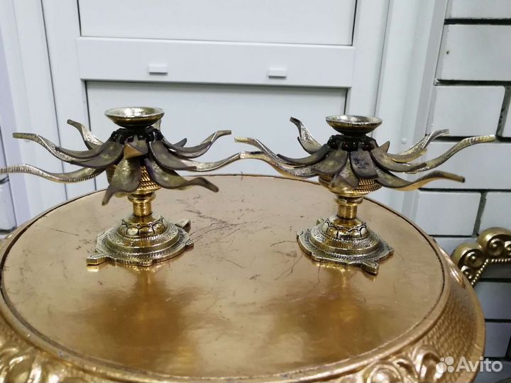 Подсвечники парные.(лотос) винтаж. бронза