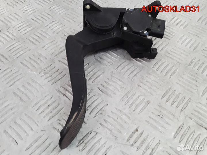 Педаль газа Mercedes Benz Vito 638 A9013000404