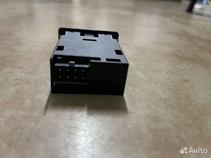 Переключатель стеклоочистителем Freightliner