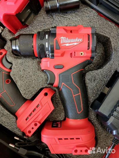 Набор Milwaukee 4в1 новый