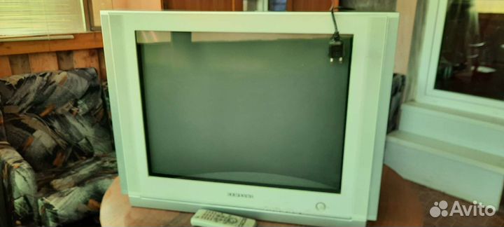 Б/у телевизор samsung