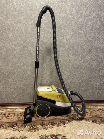 Пылесос Zelmer aquawelt 1500