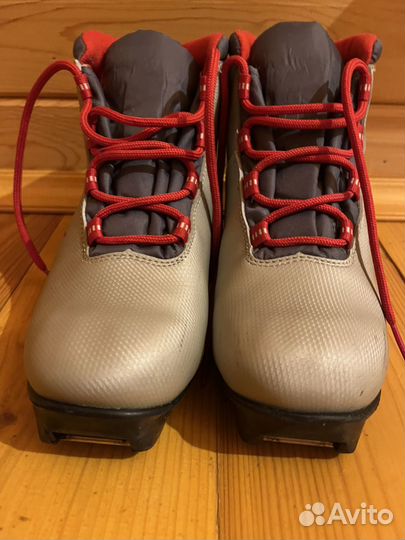Лыжные ботинки 38 размер