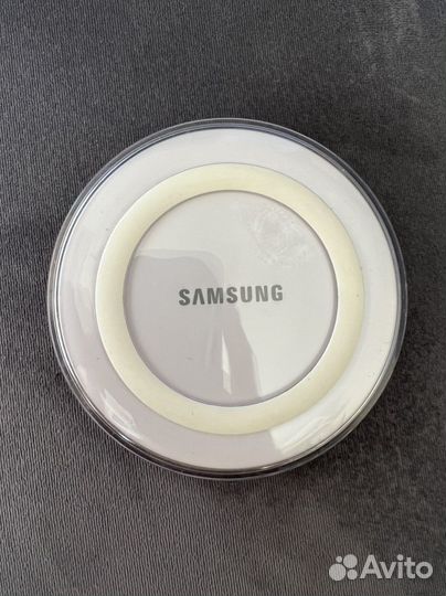 Беспроводная зарядка Samsung