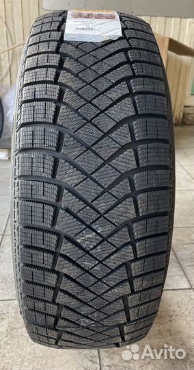 Pirelli Ice Zero FR 225/55 R18
