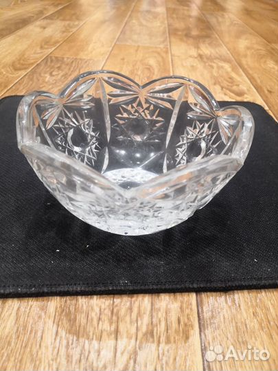 Хрустальная ваза