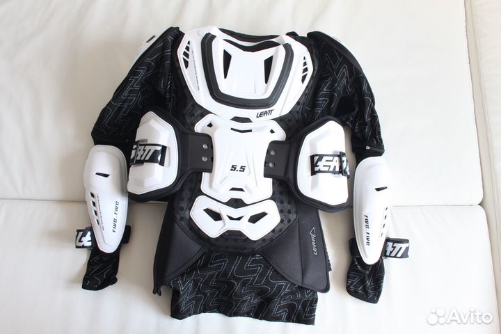 Защuтa Leatt Body Protector 5.5 Рrо v23 для эндypo