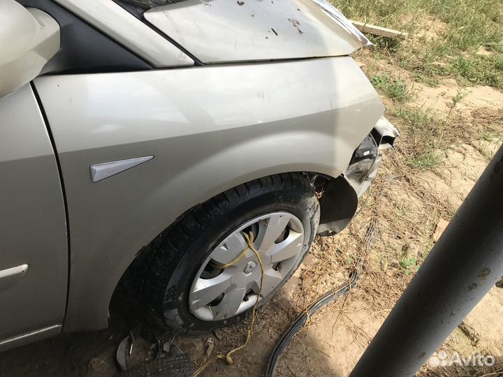 Крыло переднее правое рено сценник 2 в наличие